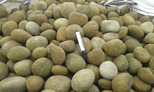  Песчаник ядра, фр. 100-300 мм  купить в Сочи песчаник бежевый серый рыжий речная галька 5 000 руб/т   фото 