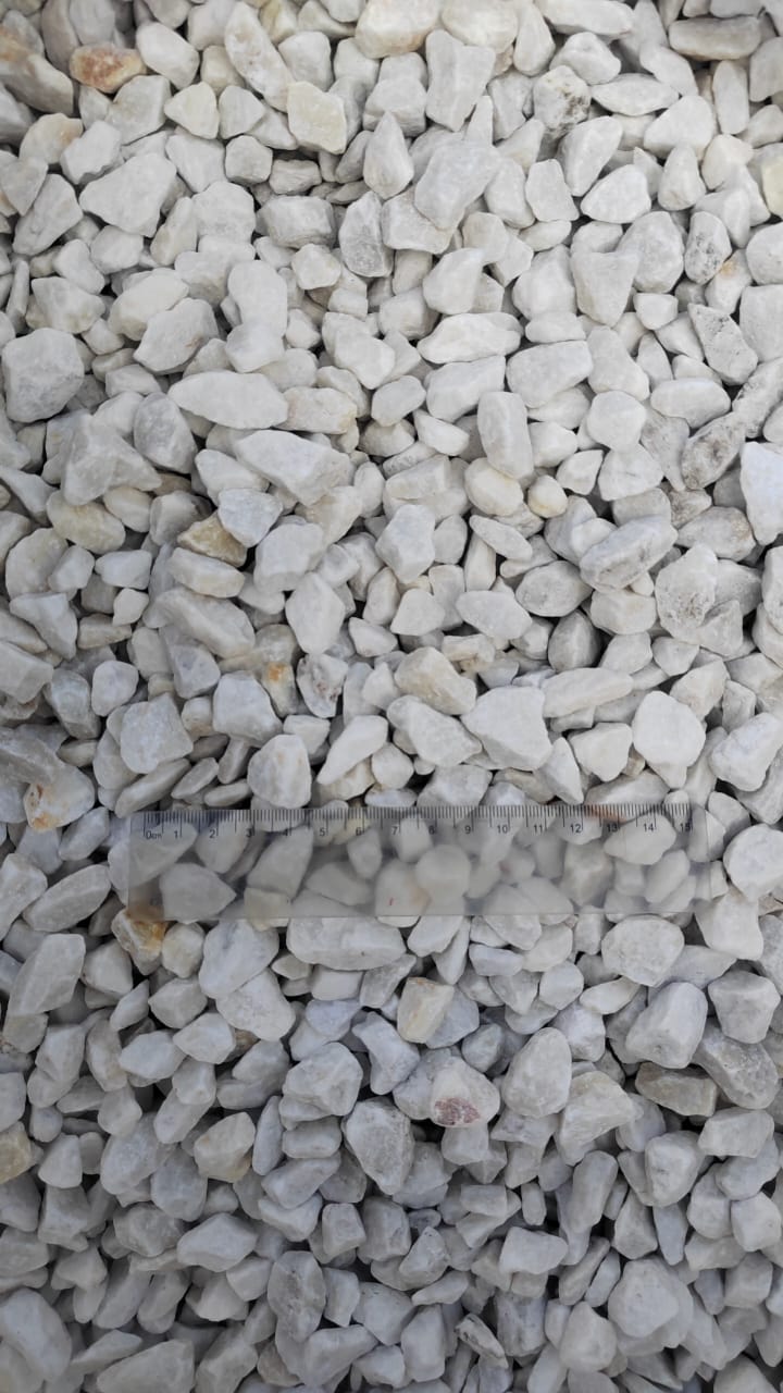  Мраморная крошка, щебень, цвет-белый, фр. 5-10 мм.  купить  в Сочи мрамор белый, айвори, молочный мраморная каменная крошка ландшафтная 9500 руб/т   фото 