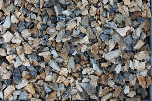  Мраморная крошка (щебень крошка медовый), фр. 10-20 мм.  купить  в Сочи песчаник бежевый, серый каменная ландшафтная крошка  9900 руб/т   фото 