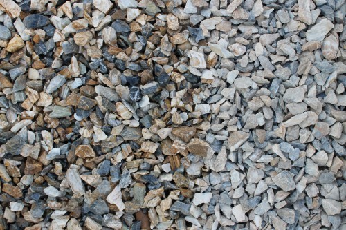  Мраморная крошка (щебень крошка медовый), фр. 10-20 мм.  купить  в Сочи песчаник бежевый, серый каменная ландшафтная крошка  9900 руб/т   фото 