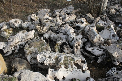  Выветренный известняк (степной) фр. 500-1500 мм.  купить в Сочи    8 500 руб/т   фото 