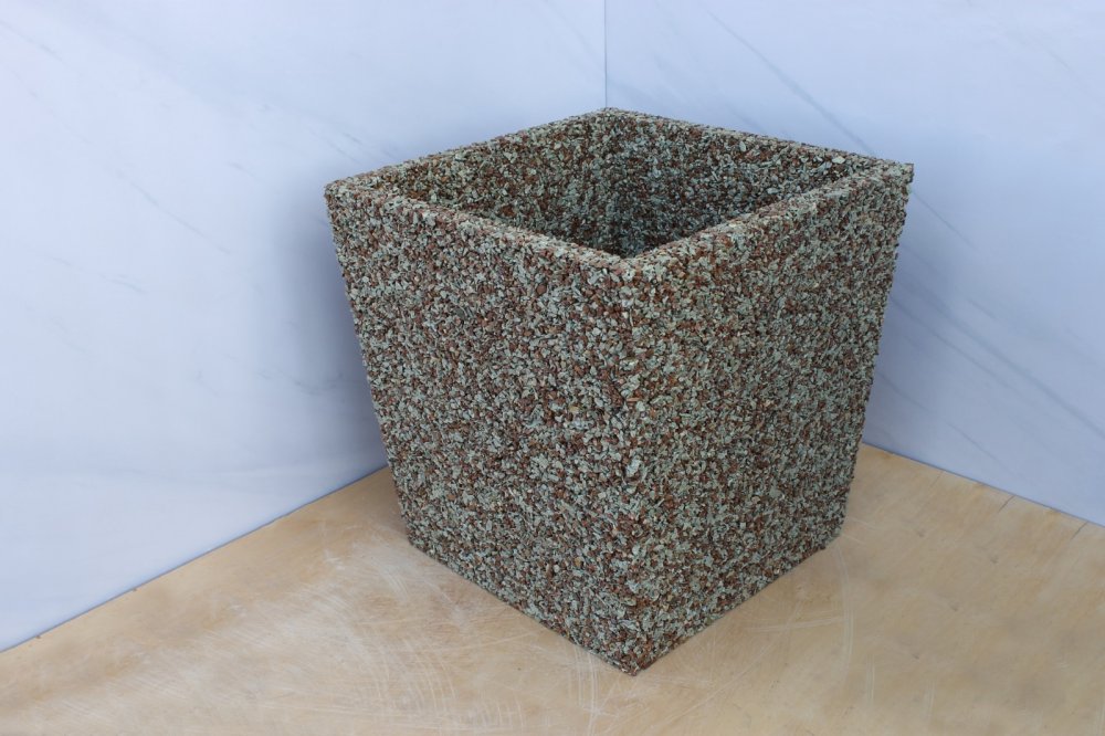 Ландшафтный вазон Куб конусный купить  c доставкой в Сочи 