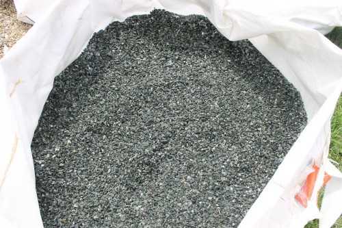  Щебень крошка зеленый (змеевик) фр. 5-10 мм  купить  в Сочи змеевик зеленый, салатовый ландшафтный декоративный щебень крошка 7 200 руб/т   фото 