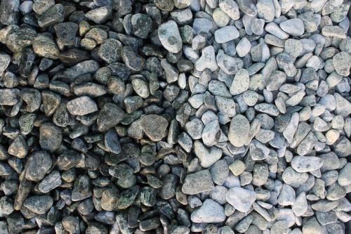  Зеленая галька (щебень галтованный зеленый змеевик) фр. 20-40 мм.  купить  в Сочи мрамор зеленый, салатовый оголтованный щебень мраморный 12 500 руб/т   фото 