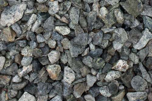  Щебень крошка зеленый (змеевик) фр. 20-40 мм.  купить  в Сочи мрамор зеленый, салатовый ландшафтная мраморная крошка 7 200 руб/т   фото 