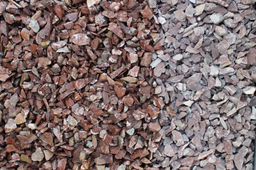  Мраморная крошка (щебень крошка розовый) фр. 10-20 мм.  купить  в Сочи мрамор розовый, красный каменная декоративная крошка ландшафтная 7700 руб/т   фото 
