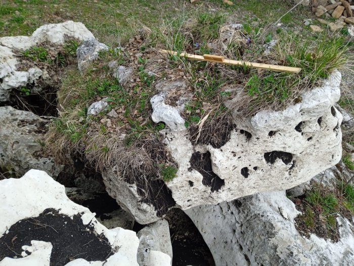 Выветренный известняк (степной) фр. 500-1500 мм.  купить в Сочи    8 500 руб/т   фото 