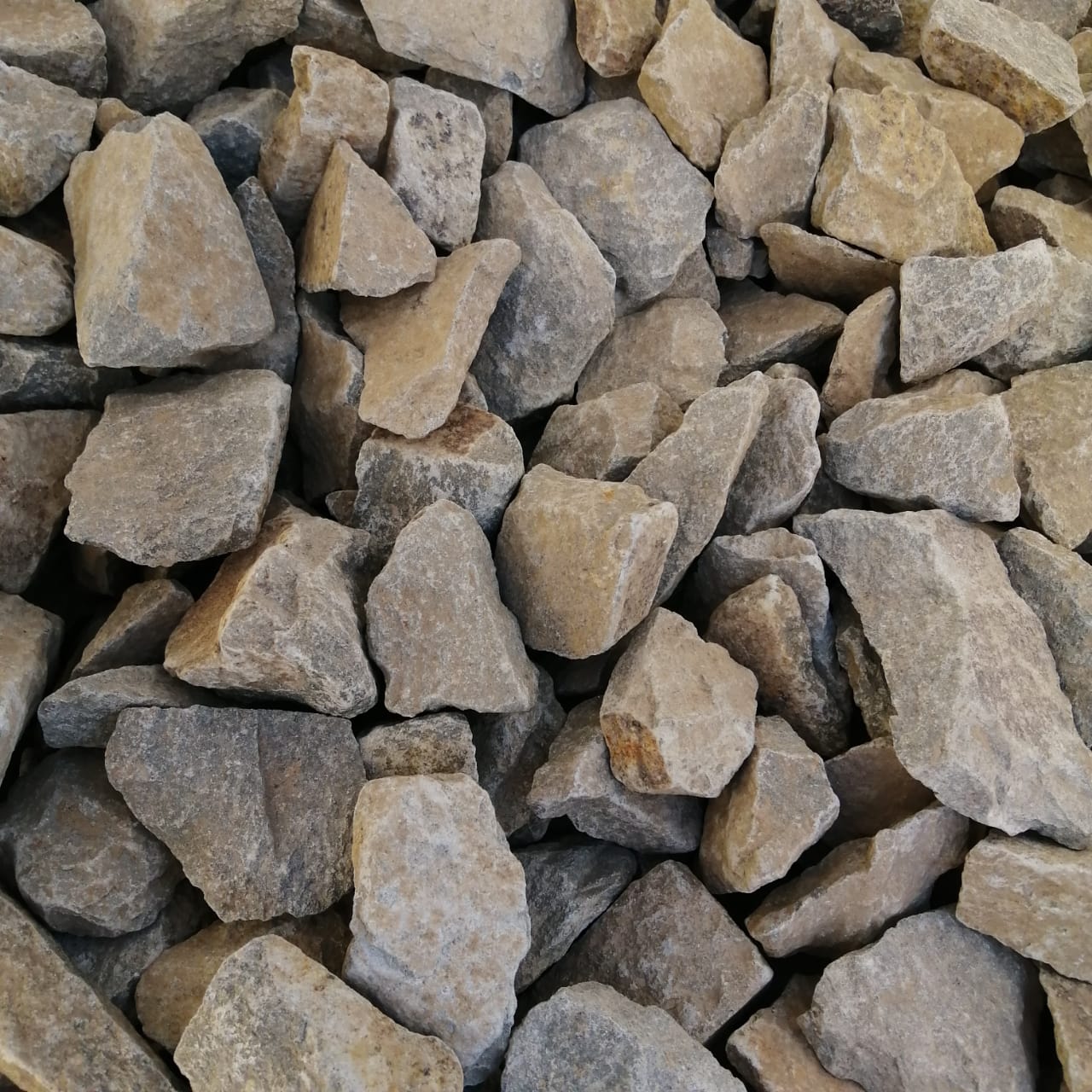 фото Габбро-диабаз  (фр. 70-100 мм)  купить в Сочи в интернет-портале 