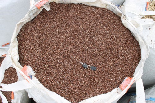  Мраморная крошка (щебень крошка розовый) фр. 5-10 мм.  купить  в Сочи мрамор розовый, красный щебень колотый ландшафтный декоративный  7700 руб/т   фото 